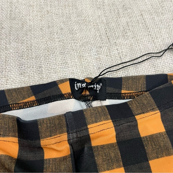 NWT Black and Orange Leggings - Picture 3 of 4